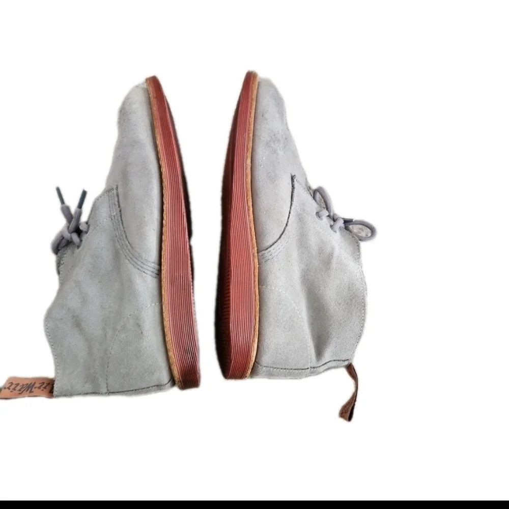 Dr. Martens Mens Gray Suede Manton Desert 2 Eye Boot 11